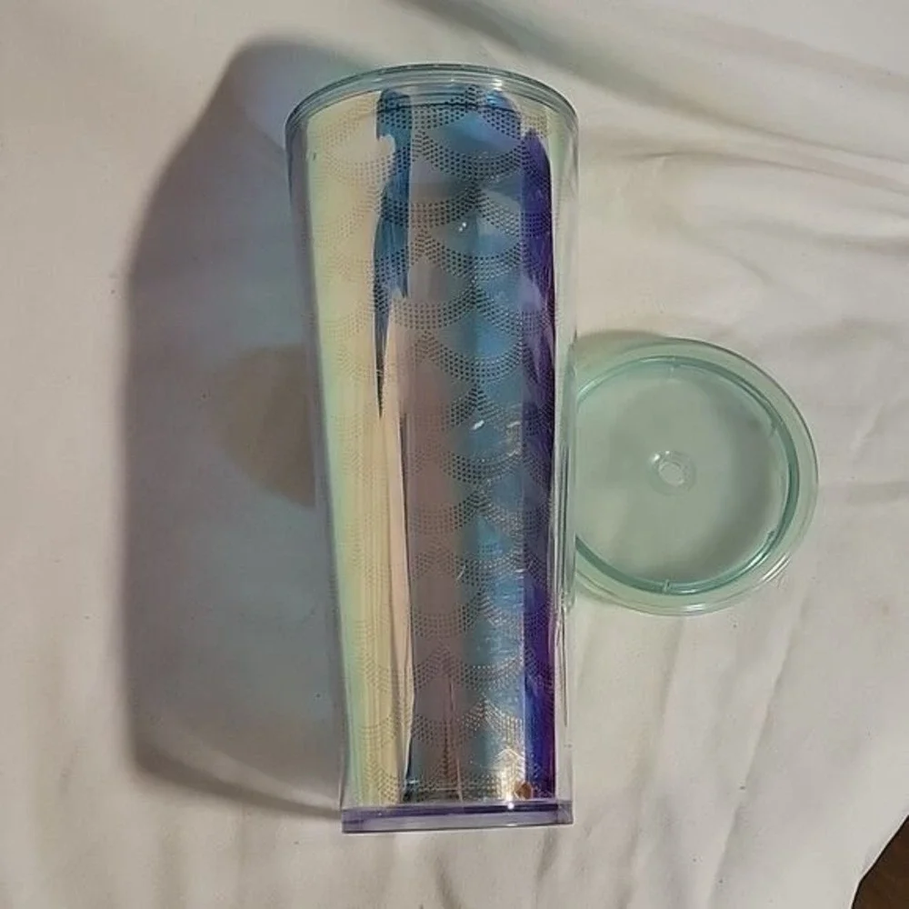 Starbucks Iridescent Tumbler Cold Cup Mermaid‎ Scale Texture 24 fl oz mermaid